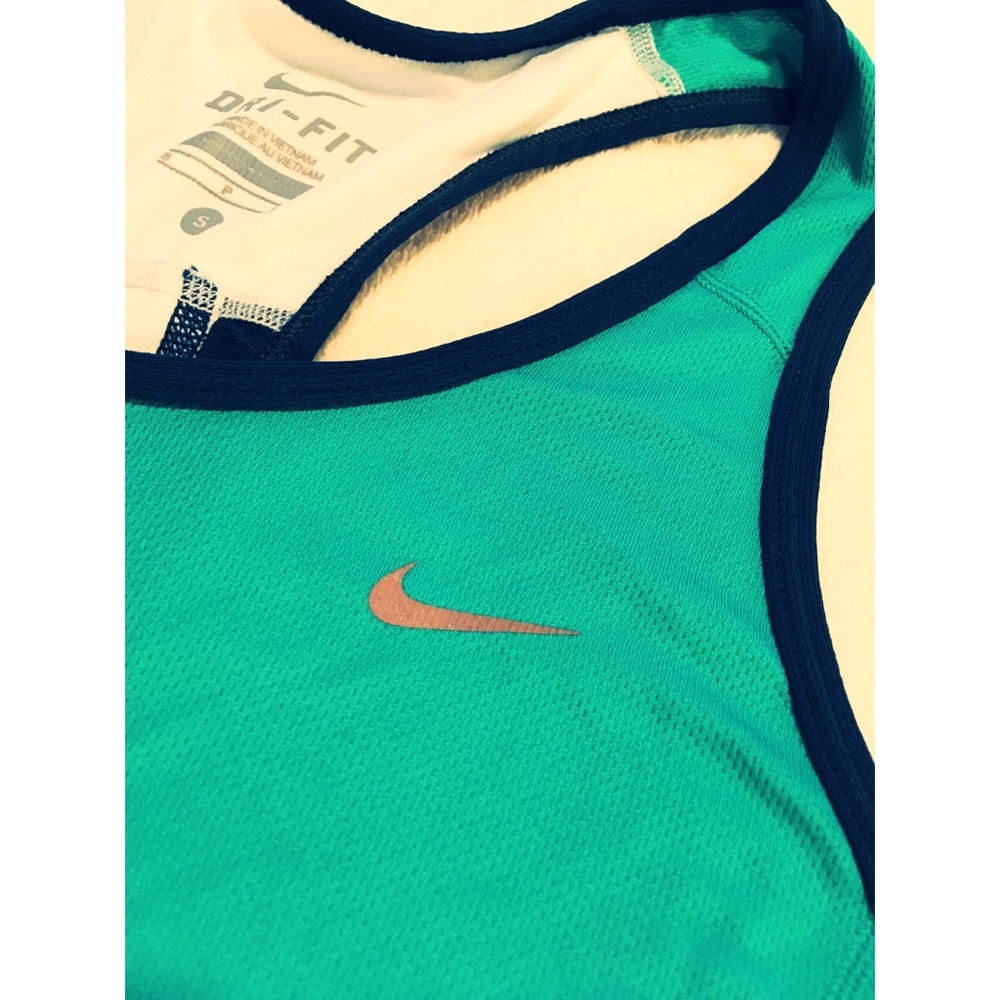 Nike Dri Fit Racer Back Top - Picture 4 of 5